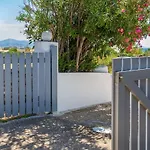 Traditional Island Escape By μρs Apartment