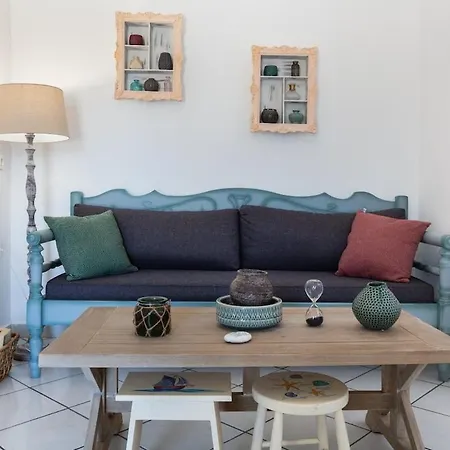 Traditional Island Escape by ΜΡS Apartman *