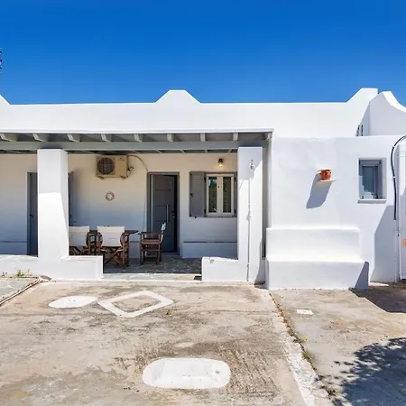 Apartment Traditional Island Escape By μρs