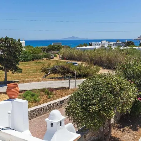 Traditional Island Escape By μρs