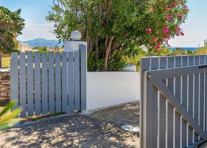 Traditional Island Escape By μρs Apartment