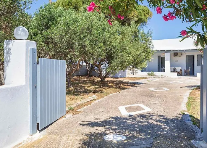 Traditional Island Escape By μρs Apartment